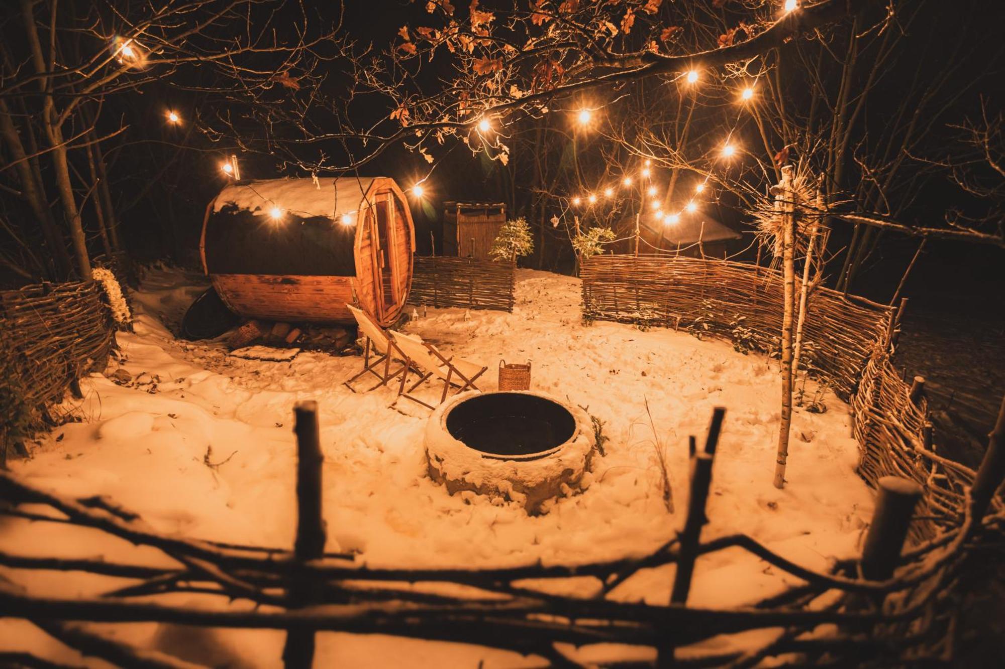 Cozy Wood Hut On The Farm Villa Trebivlice ภายนอก รูปภาพ